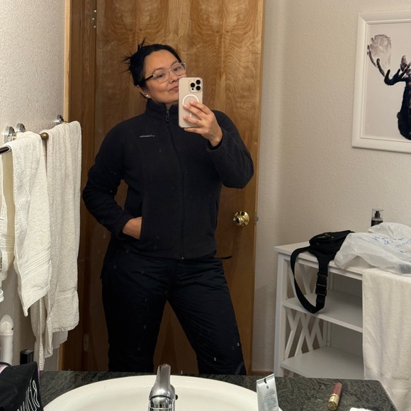 Meet your Posher, Nadia - Picture 3 of 5